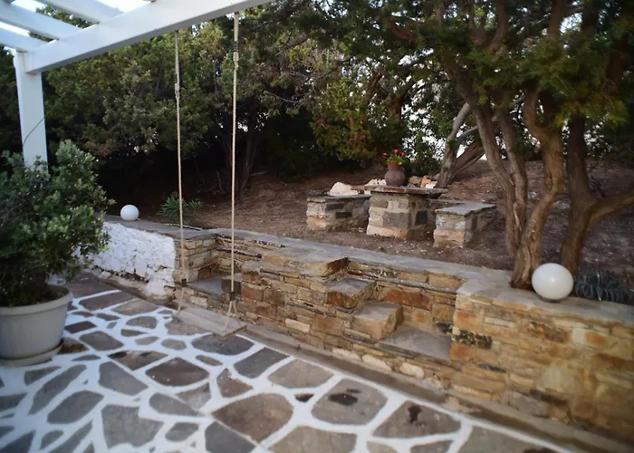 Paradise Pirgaki Naxos * Agiassos